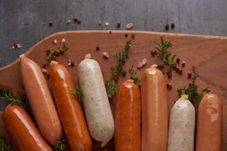 Fleischwurst und Schwangerschaft: Welche Risiken gibt es? - Kinderwelt Magazin